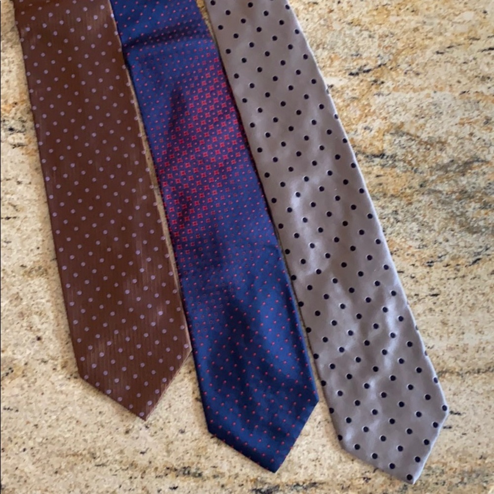 Brioni Men’s neck ties